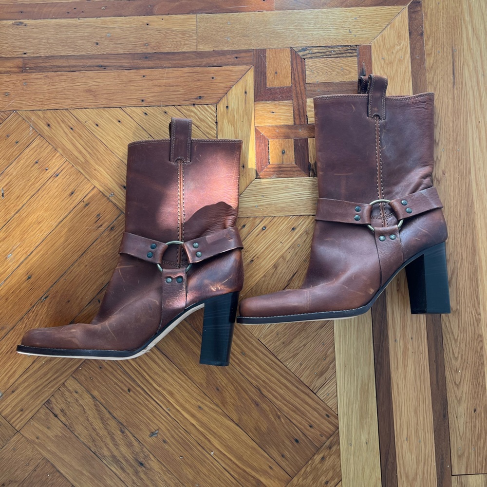 NEW Never Worn Michael Kors Brown Moto Western Style Heel Boots Size 11 - Picture 3 of 7